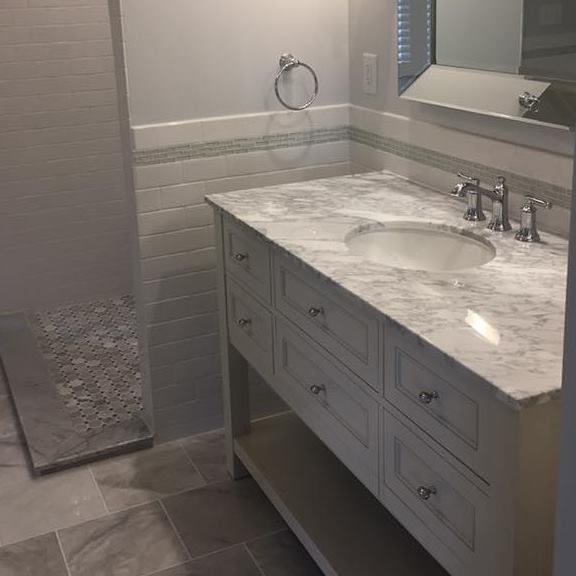 Best Tiles for Bathrooms: Materials That Last